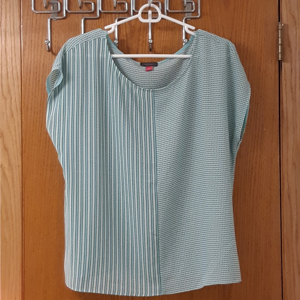 Vince Camuto Light Teal Pattern Top
